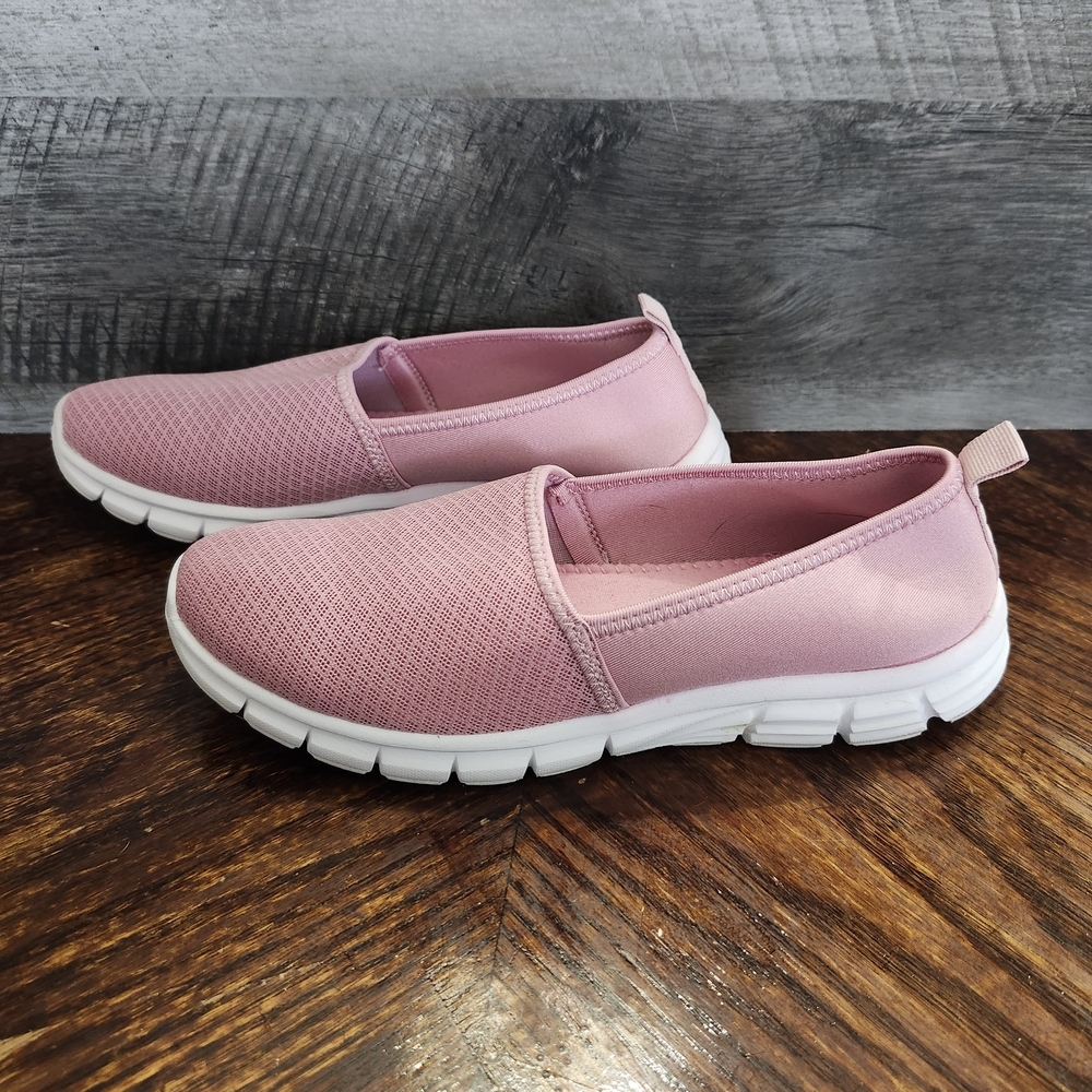 Women's Super Lightweight Pink Slip On Cloudwalkers By Avenue Size 10W